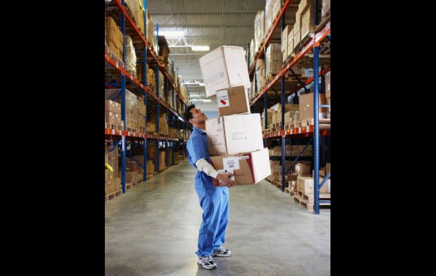 10-Stacking-Boxes-83404060