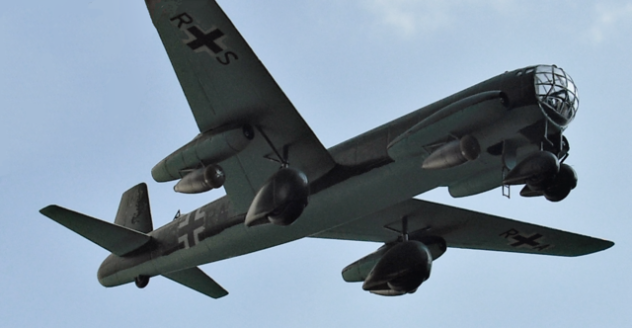 640px-Modellphoto_Ju287V1_1