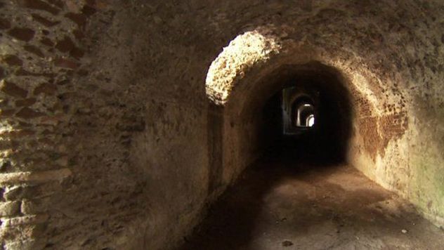 tunnel