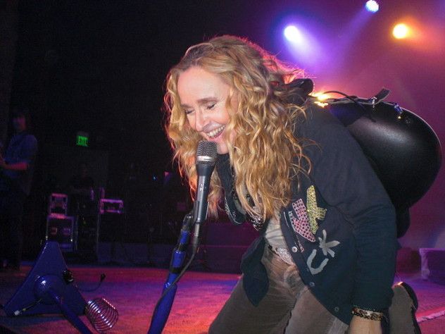 800px-Melissa_etheridge_spirit_mountain_august_24_2010_live