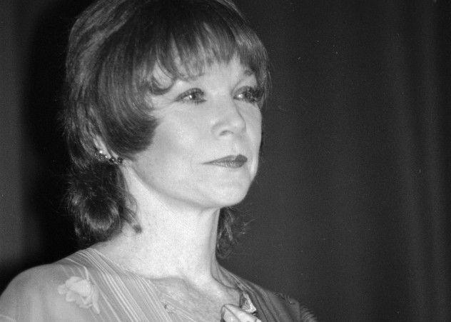 Shirley_MacLaine18