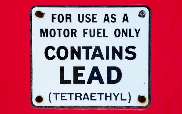 2-leaded-gas-expose-142400833