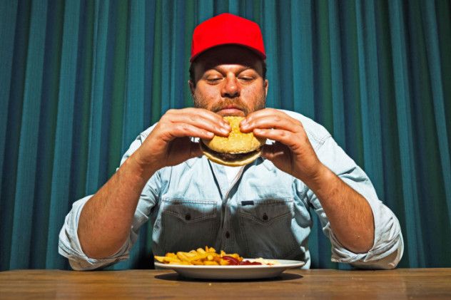 6lacklustercheeseburger