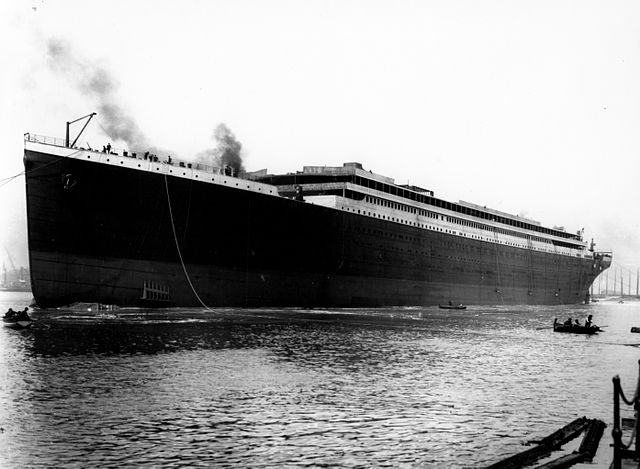 640px-Titanic_launched_at_Belfast