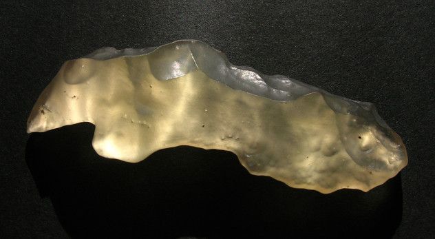 8 Libya desert glass