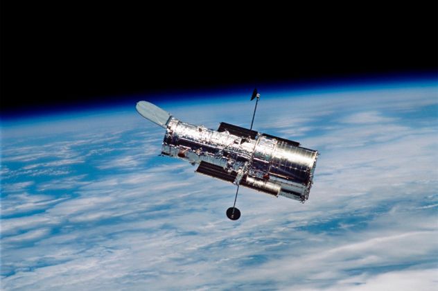 9- Hubble