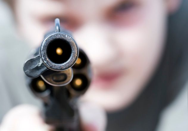 8 guns
