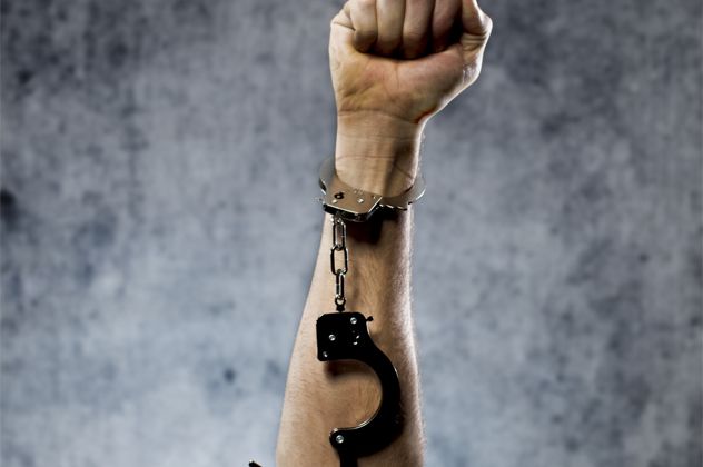7- prisoners