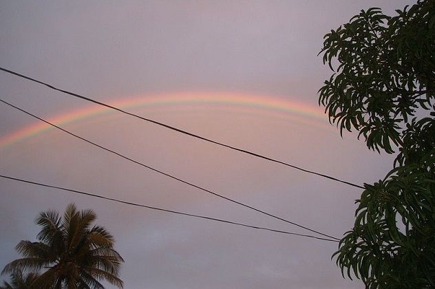 800px-Triplerainbowtrinco