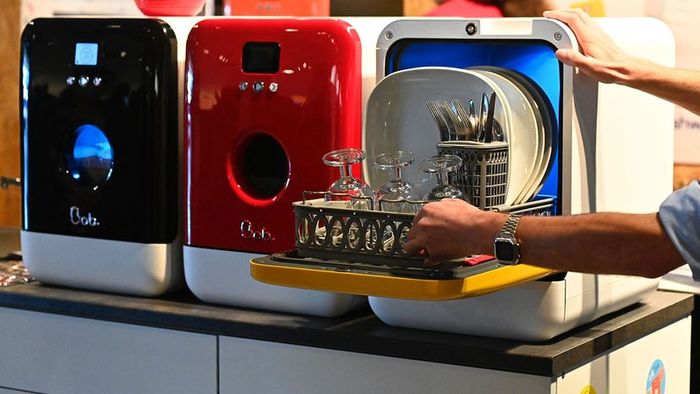 The mini-dishwasher paired with an ultraviolet sterilizer