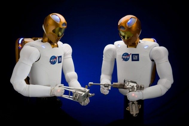 robonaut2-r2-04