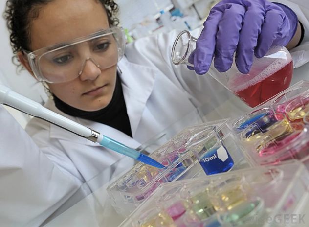 Female-Scientist
