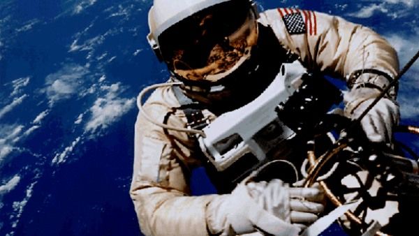 Ed-White-Space-Overview-Effect Large
