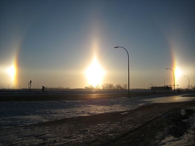 800Px-Fargo Sundogs 2 18 09