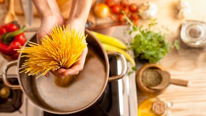 iStock.com/zeljkosantrac