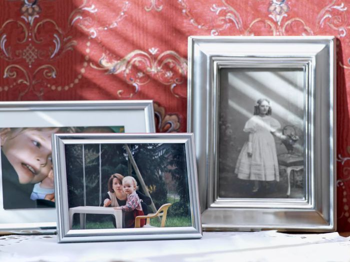 Keep this area tidy and consider creating a family photo wall here
