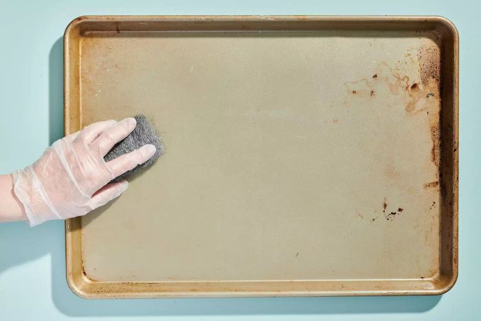 6-steel-wool-home-organizing-cleaning_cleaning-kitchen-how-to-restore-baking-sheets-09