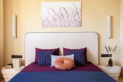 Apartment design featuring a bedroom with a fusion of Japanese and Scandinavian styles.