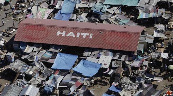 Haiti-Earthquake-2010-1-15-14-46-37