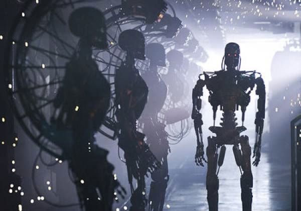 Los-Robots-Son-Un-Peligro-Para-La-Humanidad