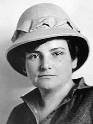 220Px-Harriet Chalmers Adams 01