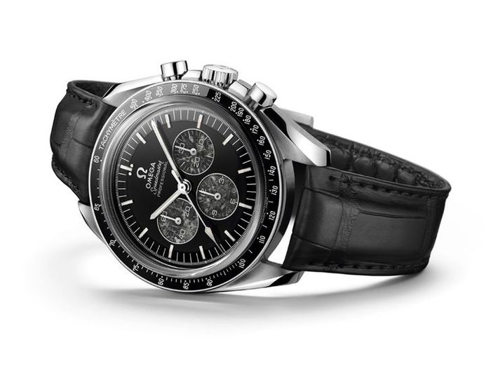 OMEGA Speedmaster Moonwatch 321 Platinum รุ่นใหม่ล่าสุด
