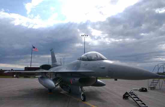 F-16s at Duluth Air National Guard Base