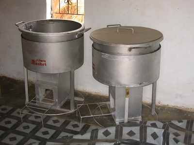 800Px-Rocket Stove