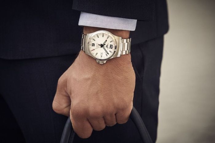 Longines Conquest V.H.P. GMT Flash Setting
