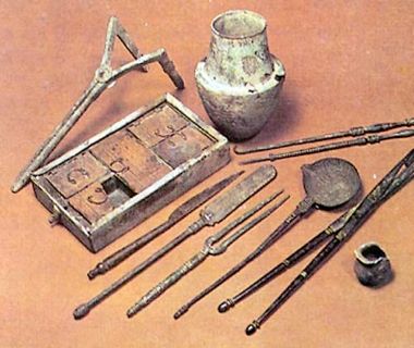 Ancient-Greek-Medical-Instruments.Jpg