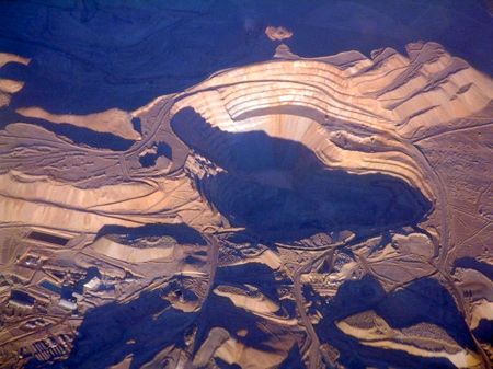 800Px-Chuquicamata Copper Mine Chile-1