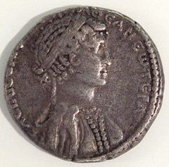 300Px-Cleopatraviicoin