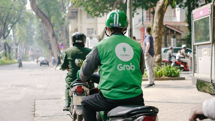 Nên chọn chạy Grab hay Vinfast?