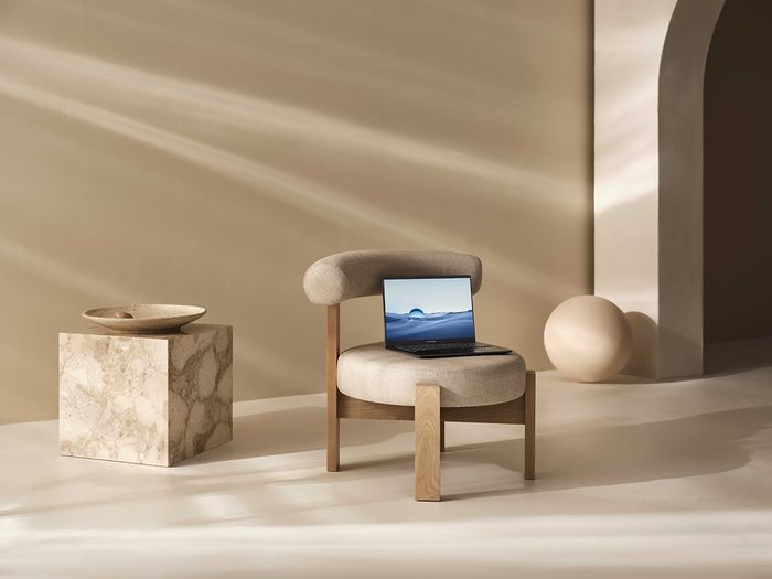 Zenbook 14 phiên bản chip AMD Ryzen AI 300 Series hiện đã có thể đặt trước tại thị trường Việt Nam