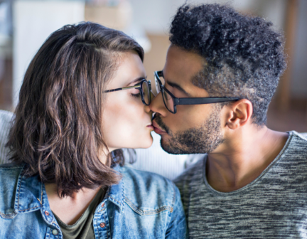 2 - Am I an Excellent Kisser Quiz