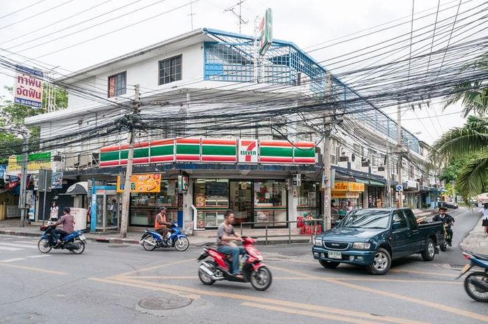 เหตุผลที่เซเว่นต้องเปิดสาขาใกล้กันคืออะไร?