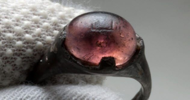 9-signet-ring
