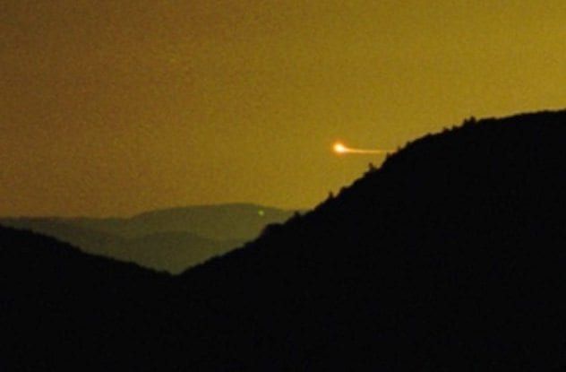 brown-mountain-light