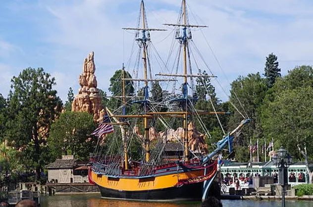 5-columbia-disneyland
