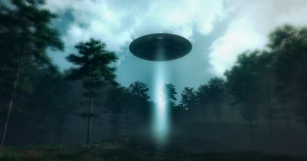 5a-ufo-from-clouds_70642733_SMALL