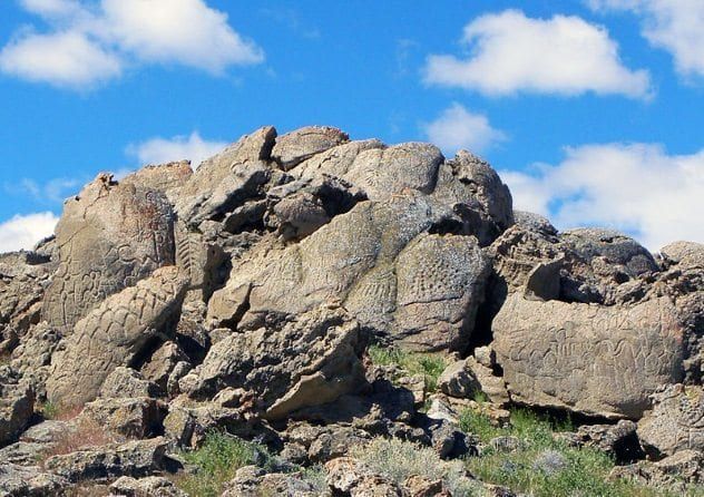 winnemucca-lake-petroglyphs