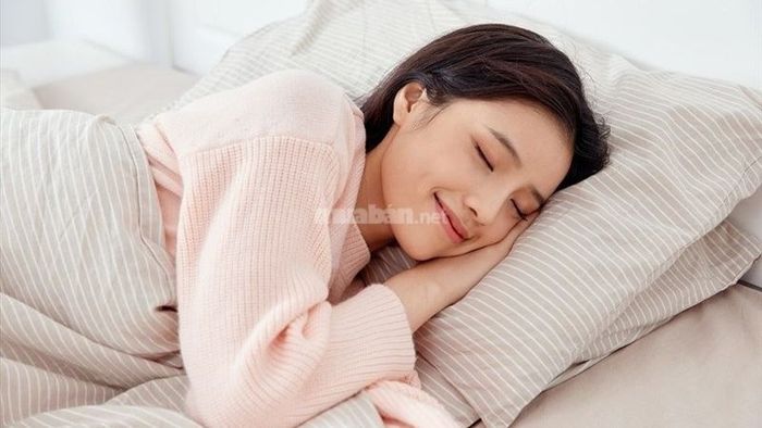 Khi hướng giường ngủ trùng với hướng nhà và hợp phong thủy, gia chủ sẽ thu hút được nhiều tài lộc và may mắn.