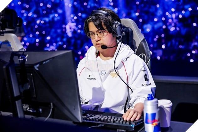 Doinb lại tiếp tục lên tiếng khẳng định về tương lai của Gumayusi trong một buổi stream gần đây