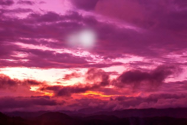 7a-weird-lights_95258297_resized