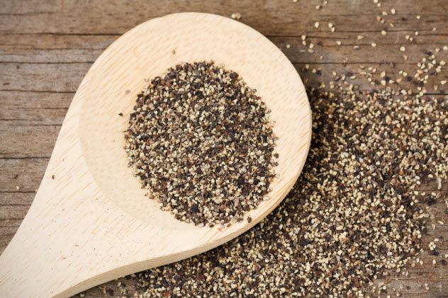 9a-black-pepper-wooden-spoon_19508381_SMALL