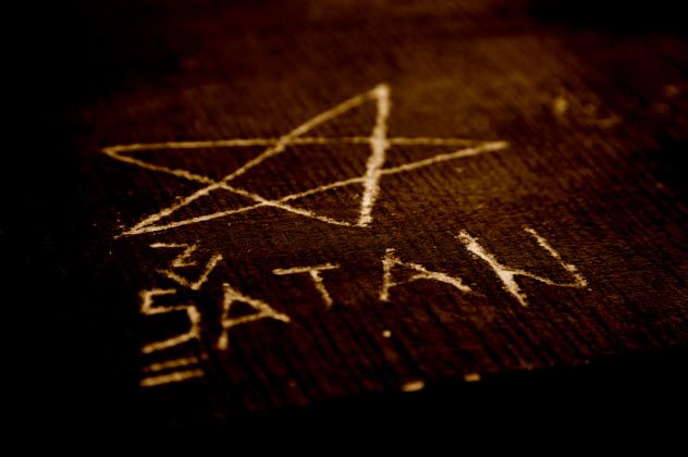 9-demonic-symbols_000079847683_Small