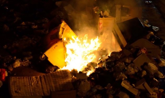 5-burning-garbage_000054592362_Small