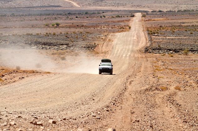 suv desert