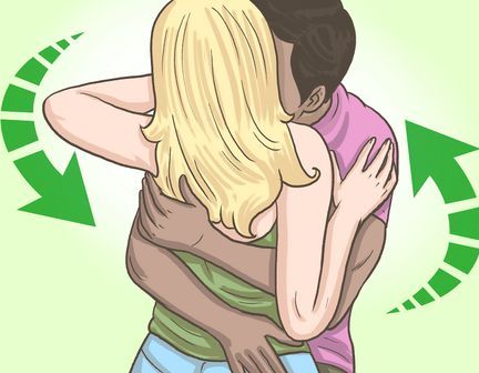2 - Make the Most of Your Hands During a Kiss