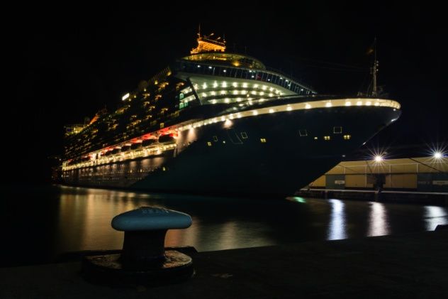 Cruise Ship